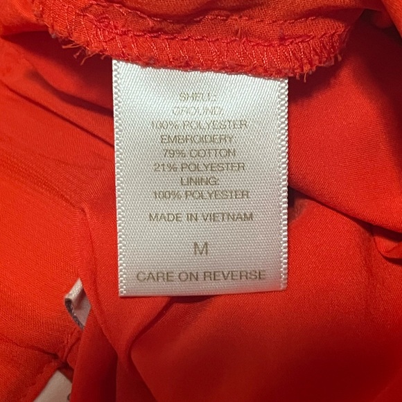 Eva Mendes LIKE NEW Pocketed Floral Embroidered Skirt - Red - Sz Medium - Picture 12 of 13